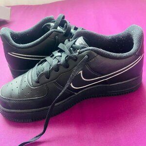 Nike Women's Black Trainers